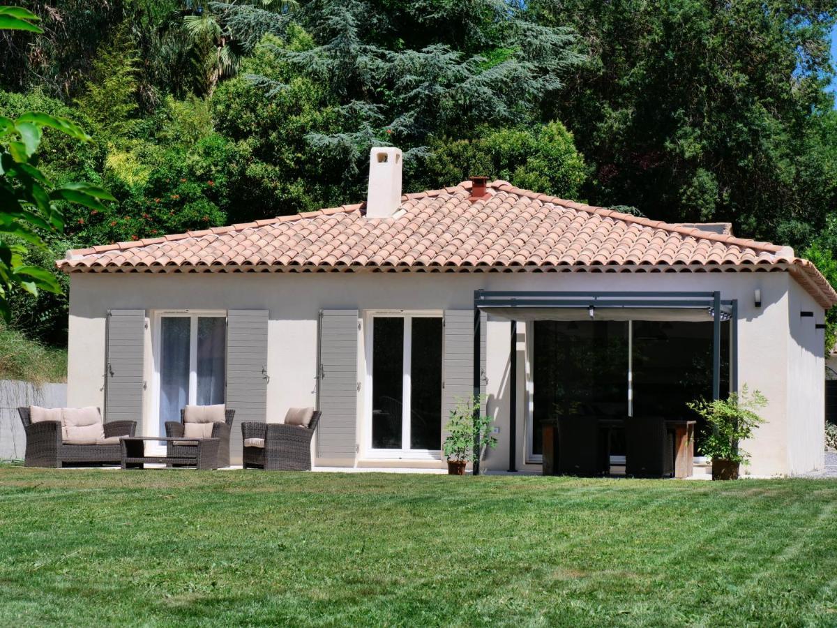 Les Yuccas -Maison Neuve Avec Un Jardin A Saint Paul De Vence ภายนอก รูปภาพ